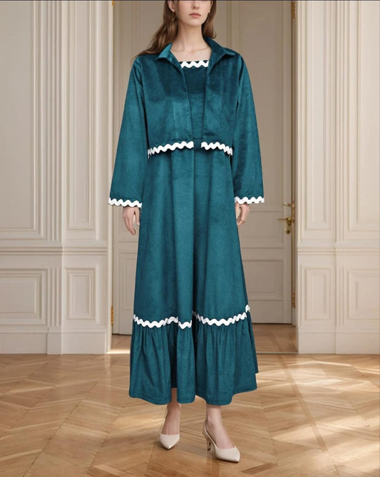 &nbsp;"BERRY VALVET MAXI WITH COATI"